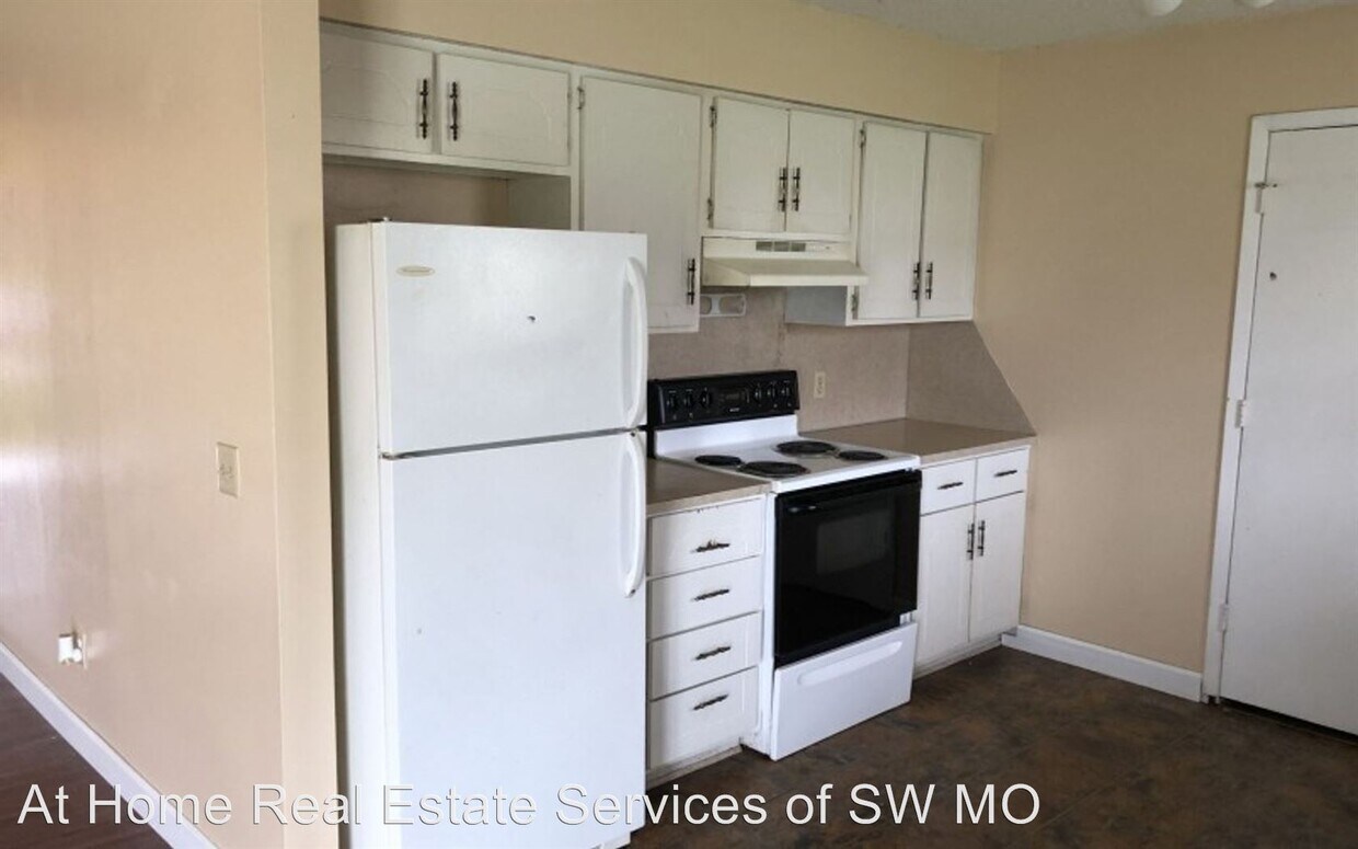 Foto principal - 1215 W Sunset St