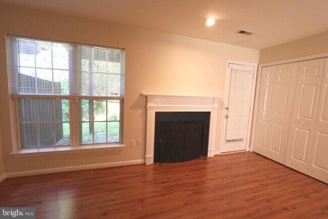 Building Photo - 2103 Brigadier Blvd