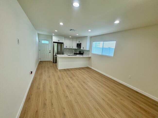 Foto del edificio - 15024 Vose St