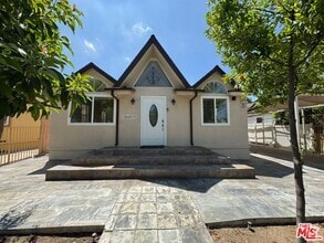 Building Photo - 5049 Hesperia Ave