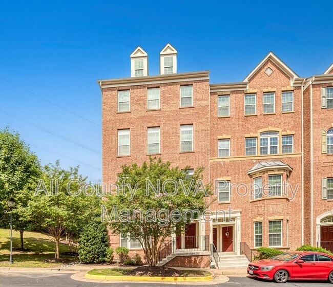 Photo - 15072 Leicestershire St Townhome