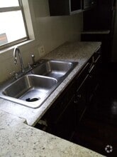 Building Photo - 109 Tallie Ct