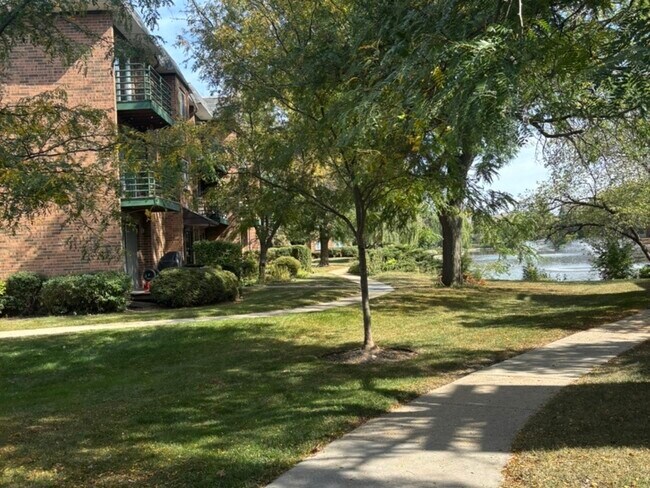 Foto del edificio - 905 Casey Ct