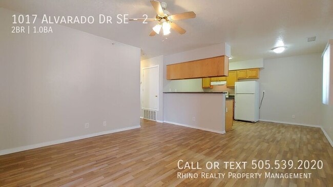 Building Photo - 1017 Alvarado Dr SE