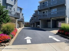 Building Photo - 109 2nd Ave