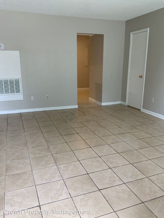 Building Photo - 2 br, 1.5 bath House - 1633 A North Avenue