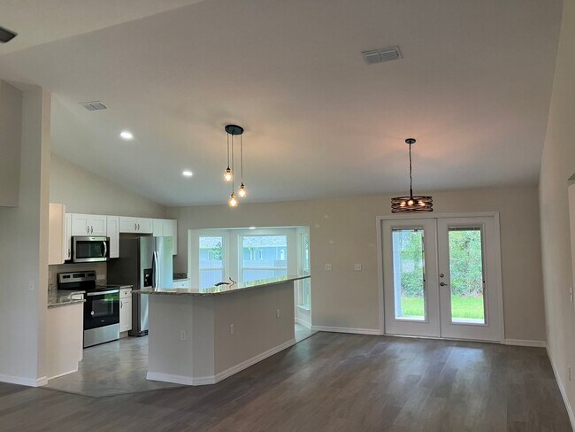 Foto del edificio - Beautiful 3BR/2BA Summerfield Home! NO APPLICATION FEE!