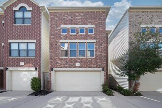 Building Photo - 3634 Main Plaza Dr