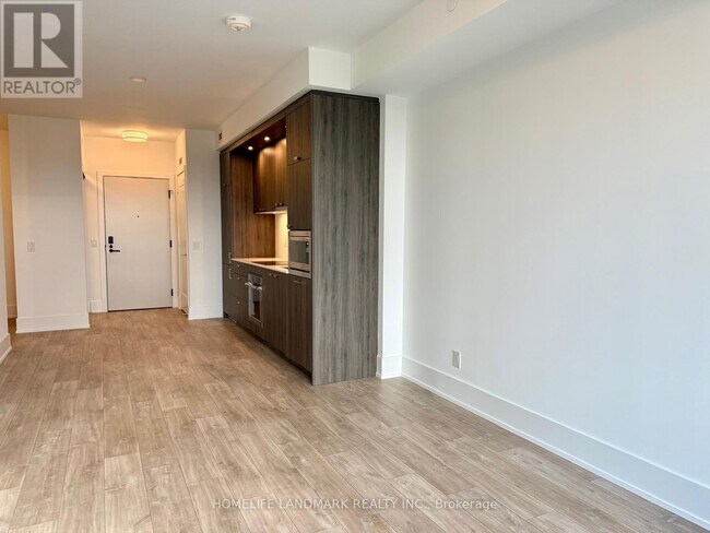 Building Photo - 115 Denison Ave