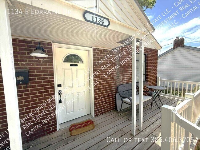 Building Photo - 1134 E Lorraine Dr