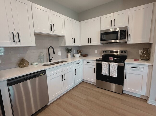 Building Photo - Summer Pointe Village