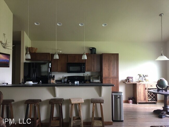 Building Photo - 3 br, 2 bath House - 27 Voyager Ln Unit 2