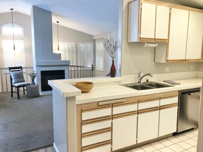 Building Photo - 11 Windhaven Plz