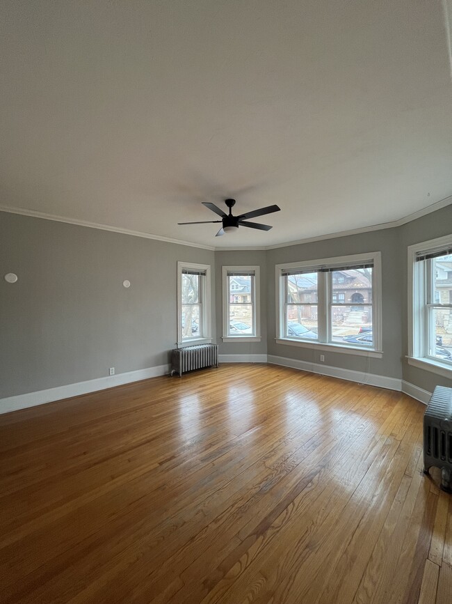 Living room - 3223 W Olive Ave