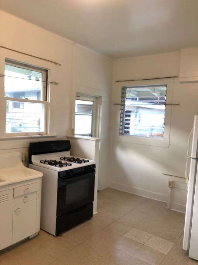 Charming Studio w/ Full Kitchen in Kaimuki! - Charming Studio w/ Full Kitchen in Kaimuki! House