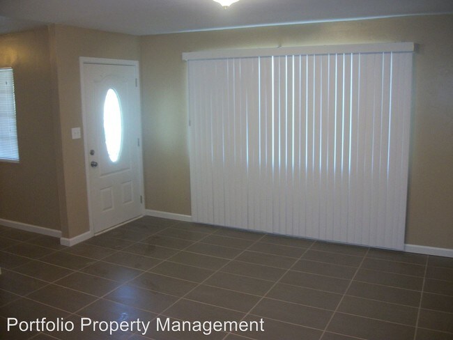 Foto del edificio - 5609 Appletree Ln