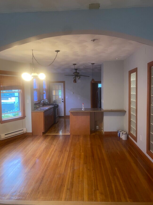DINING ROOM/ KITCHEN - 277 Humboldt Ave