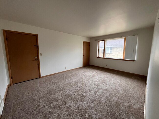 Foto del edificio - 3465 S 83rd St
