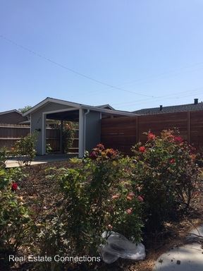 Primary Photo - 647 Sinclair Dr