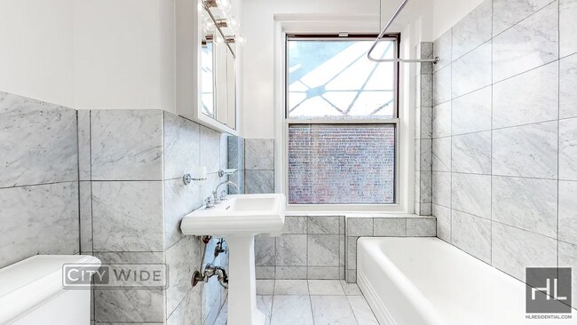 Foto del edificio - WEST 86 STREET