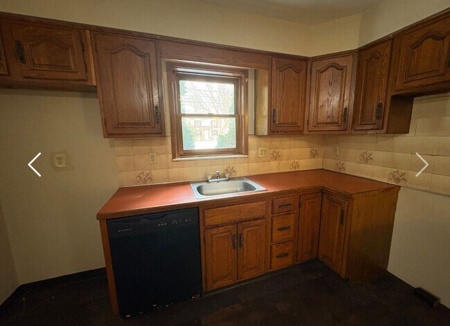 Foto del edificio - 19400 Libby Rd