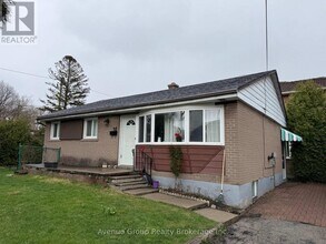 Building Photo - 21 Bellbrook Rd