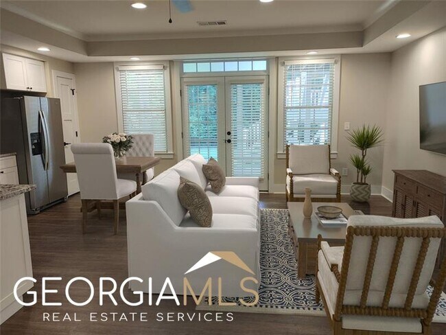 Building Photo - 304 Eagle Crest Ct