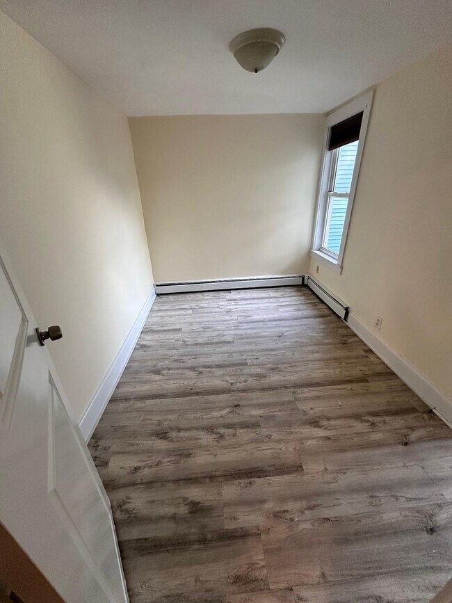 Bedroom - 79 Blossom St