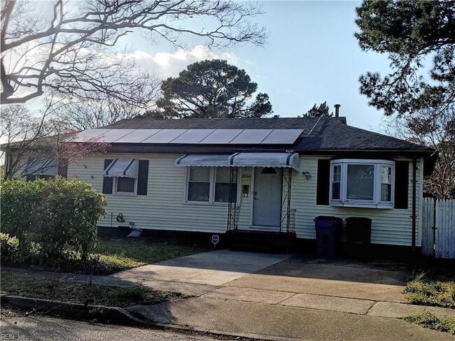 Building Photo - 4556 Dora Cir