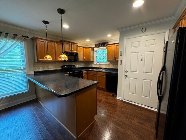 Foto del edificio - 132 Turnwood Ln