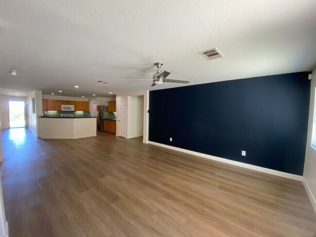 Foto del edificio - Palmale 3 bedroom Available Now!