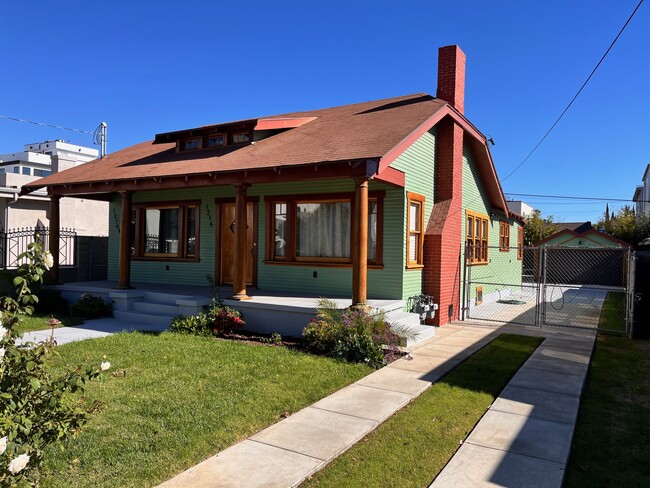 Driveway Front - 1216 N Mariposa Ave