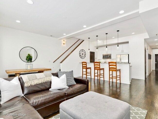 Foto del edificio - 3536 N Ashland Ave