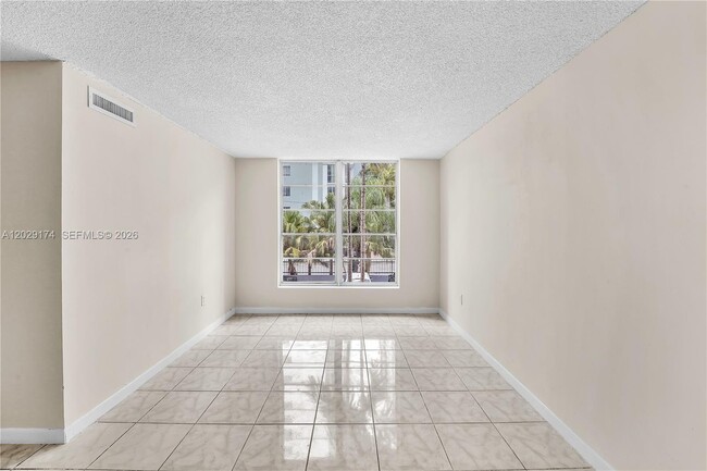Building Photo - 210 SW 11th St