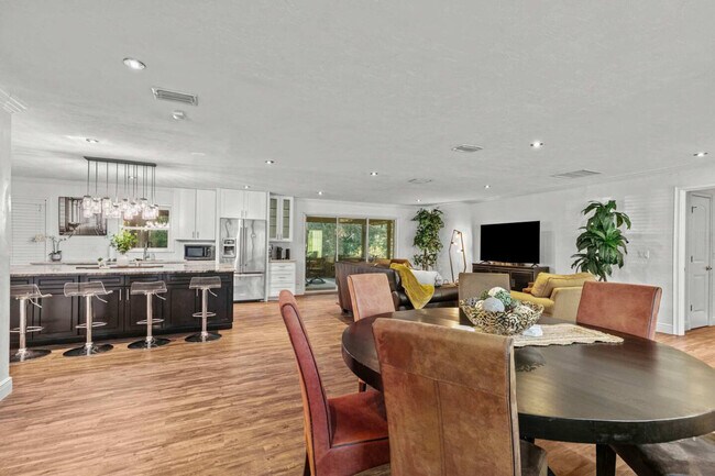 Foto del edificio - 2821 NW 4th Ln