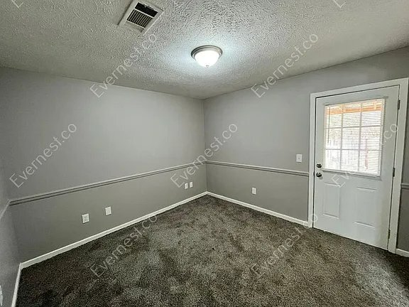 Foto del edificio - 1443 Cherrie Ave