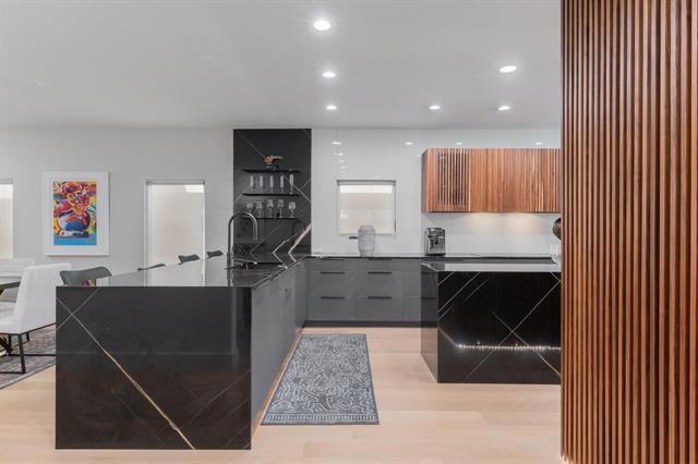 Foto del edificio - 3731 Gilbert Ave