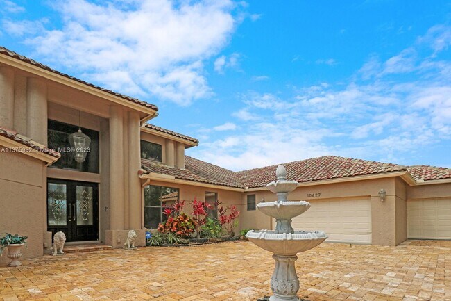 Foto del edificio - 10427 Stonebridge Blvd