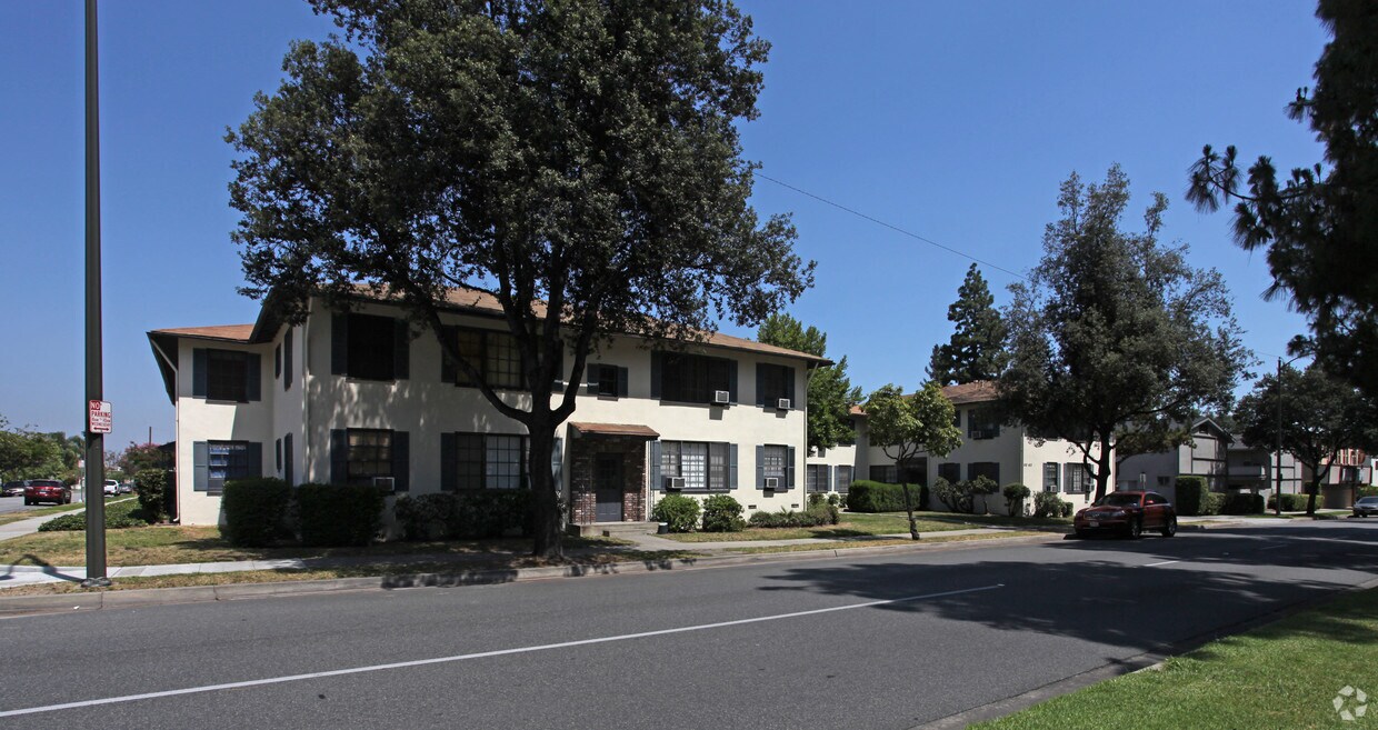 Foto principal - 602-612 Santa Anita Ave