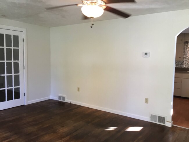 Foto del edificio - 30255 Howard St