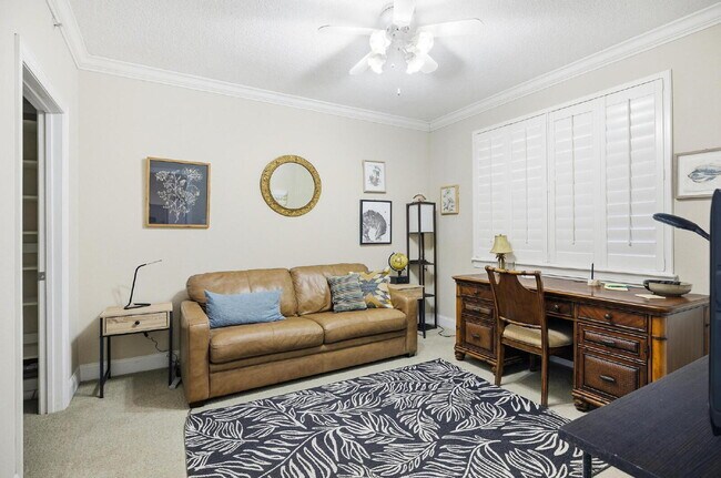 Foto del edificio - 60 Surfview Dr