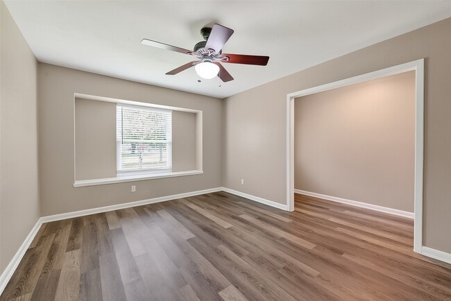 Foto del edificio - 12002 Hillcroft St