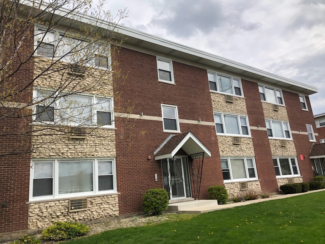 8635 84th Ct Unit 3C, Hickory Hills, IL 60457 Condo for Rent in