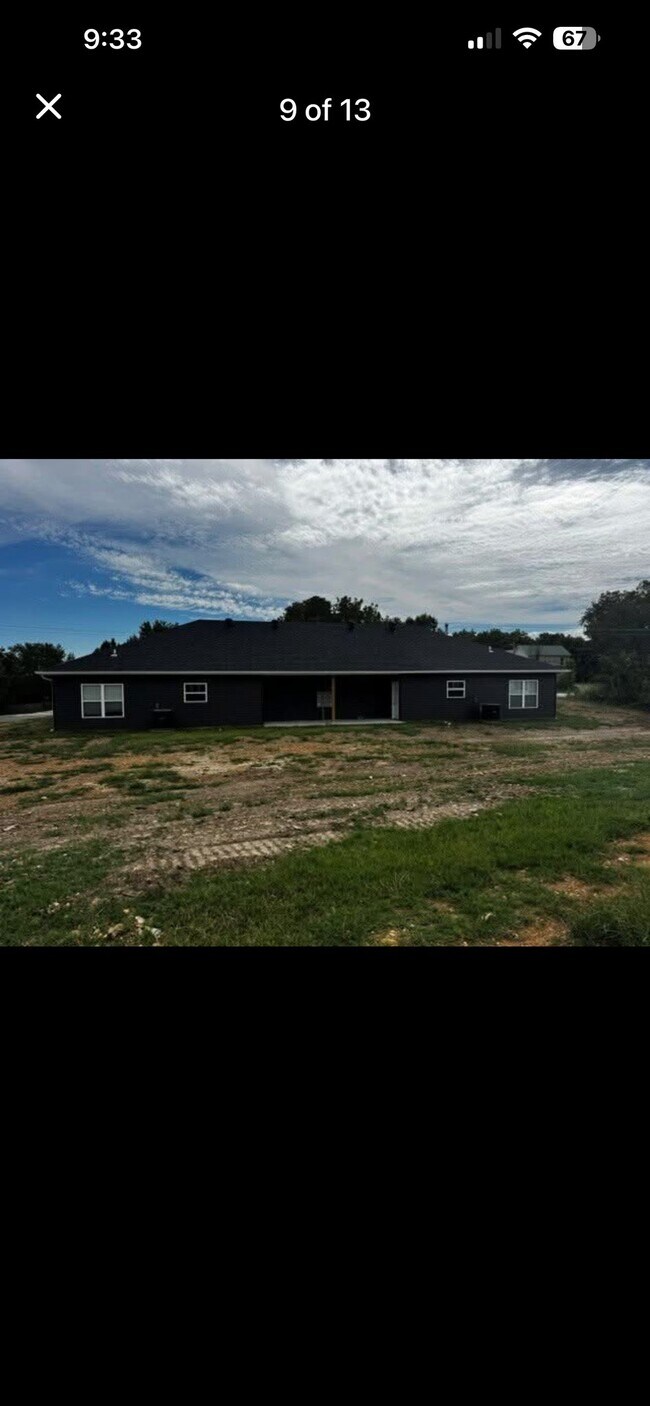 Building Photo - 13333 Railroad Ave