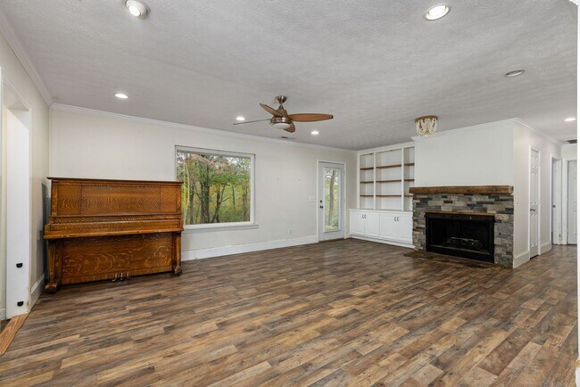 Building Photo - 3b/3ba RENTAL on 5.2 acres CULLMAN