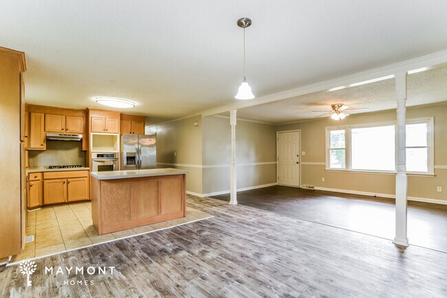 Foto del edificio - 2518 Fairgreen Dr
