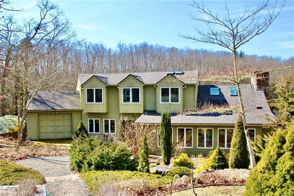 Primary Photo - 39 Berrie Ln
