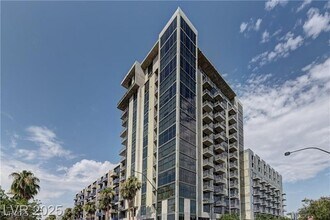 Building Photo - 353 E Bonneville Ave