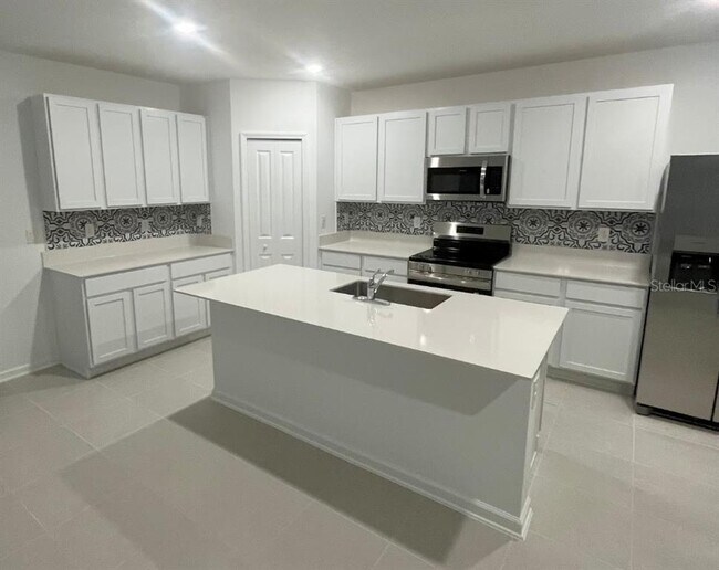 Foto del edificio - 2215 Green Valley St