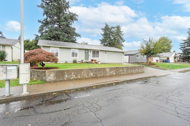 Foto del edificio - Newly updated!